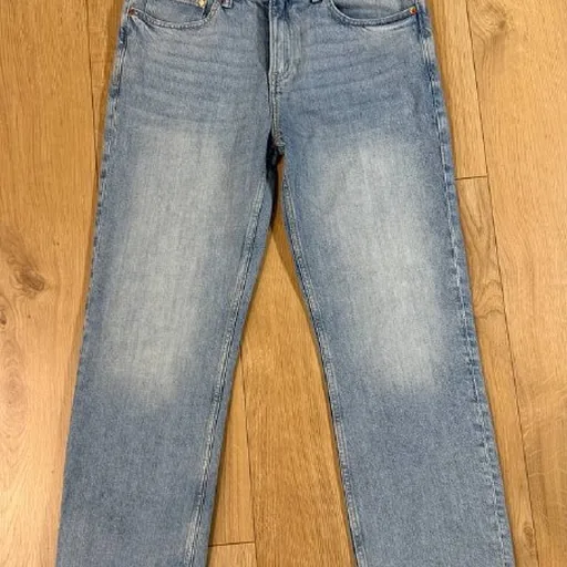 Джинсы H&M Slim Fit голубого цвета