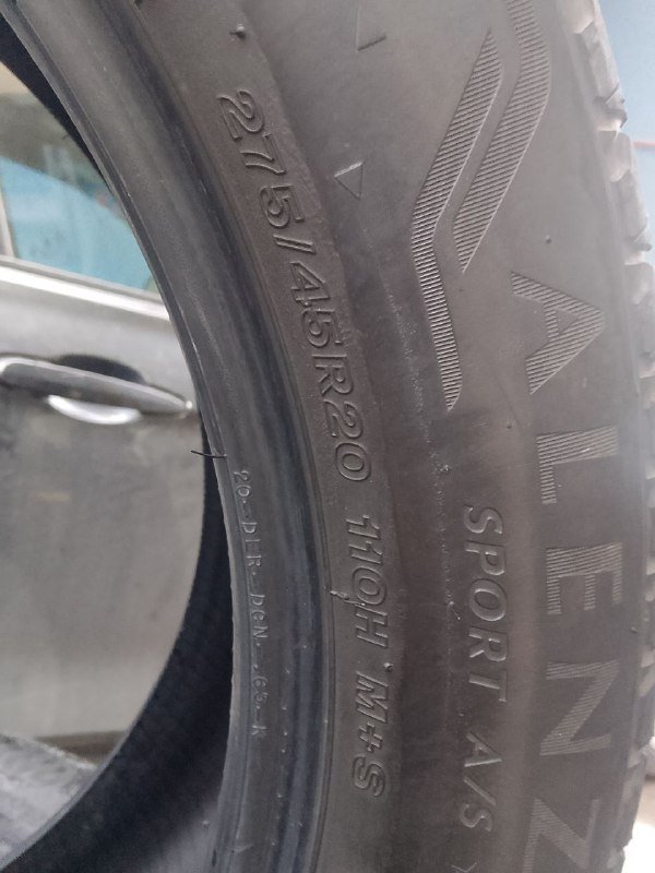 Шины Bridgestone 275/45 R20 3 шт