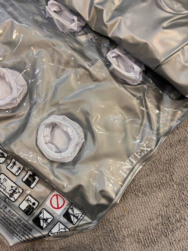 Надувной матрас Intex 58894EU с подушкой 4