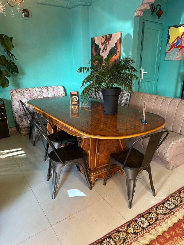 Большой обеденный стол 1