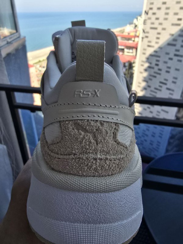 Кроссовки PUMA р.40