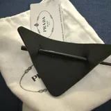 Заколка для волос Prada 2