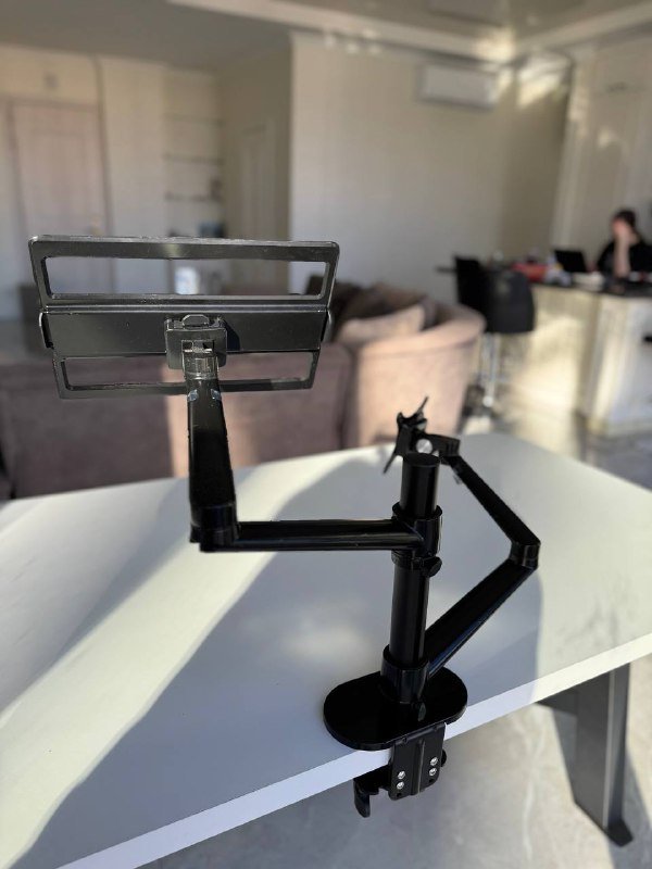 Эргостол с креплением для монитора и планшета 5