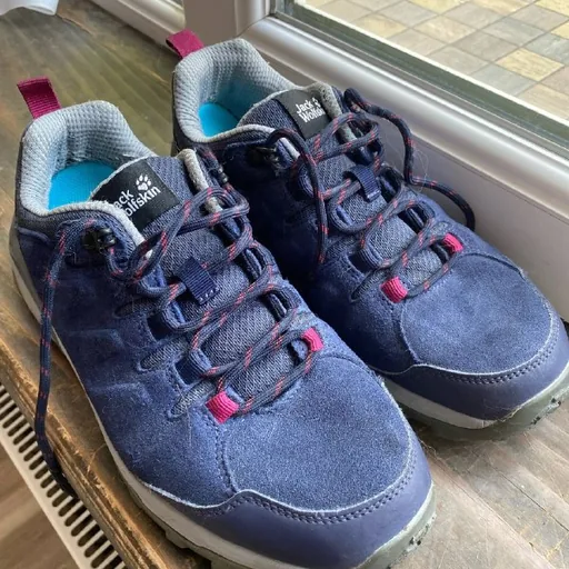 Jack Wolfskin hiking shoes, size 39