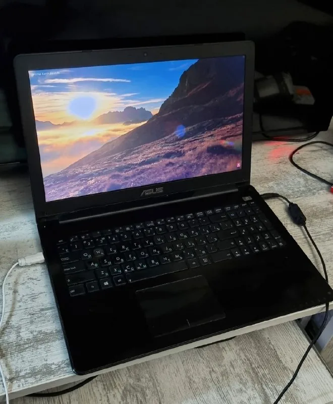 ASUS ноутбук