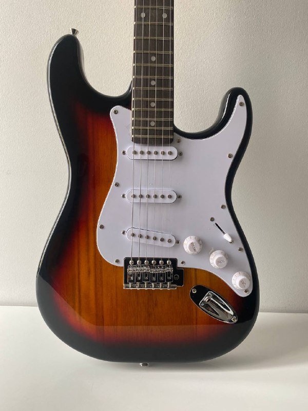 Электрогитара Fender Stratocaster 4