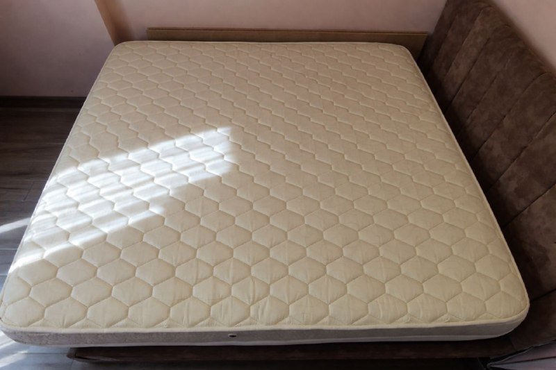 Матрас 170х190х20см