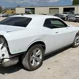 Dodge Challenger SXT 4