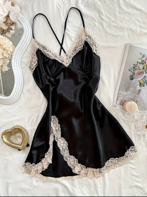 Шорты Pink S, Топ S, Ночнушка, Джинсы Zara S, Топ Oysho M, Белый дом костюм, Lacoste кеды 37, Дубленка S-M, Лонг S-M, Унисекс худи Zoho oversize 3