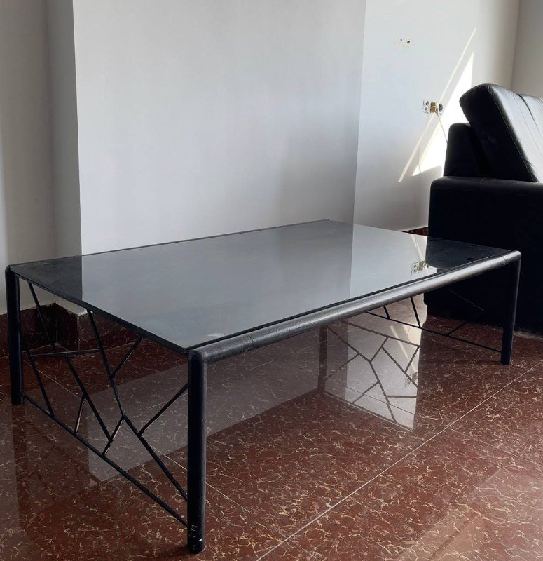 Диван кожа, стол стекло с металлом 2