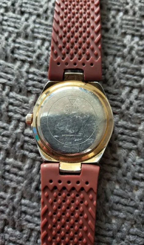 Часы GUESS 1