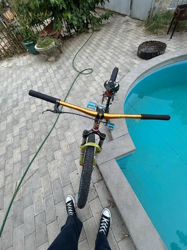 Кастомный MTB дёрт-джамп 2