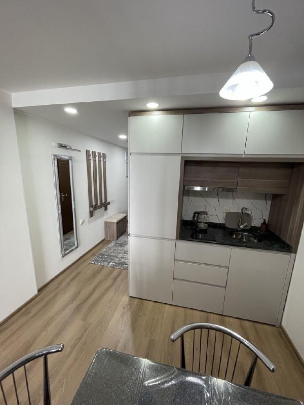 Студия посуточно Wyn residence 4