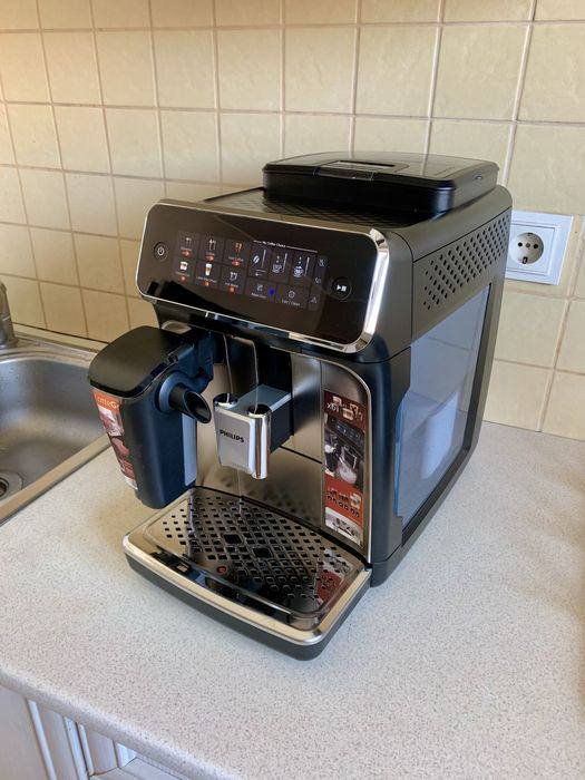 Кофемашина Philips новая