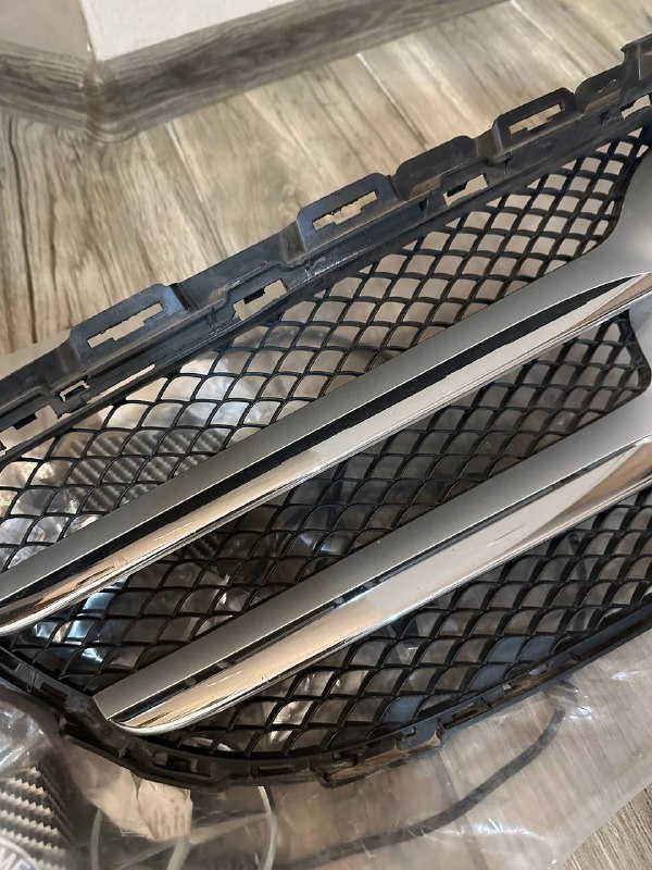 Передняя решетка Mercedes W205 C-Class C250 C300 C43AMG 2