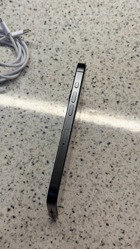 iPhone 15 Pro Black Titanium 128GB 4