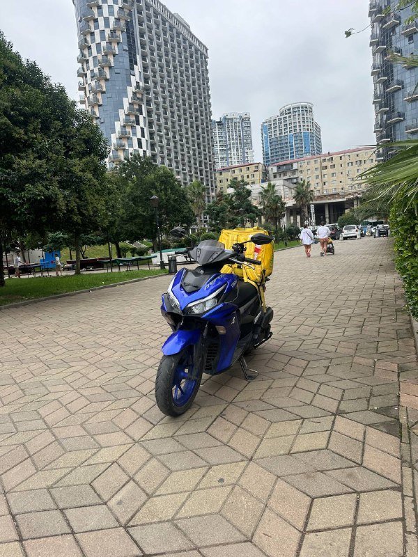 Мопед Yamaha Aerox 155CC 2024 года 2