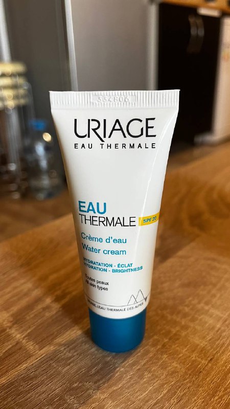 Uriage термальный крем SPF 20, Payot матирующий гель от несовершенств