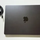 MacBook Pro 14-inch M5 24GB 1TB Space Black 1