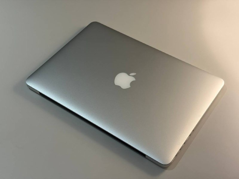 MacBook Pro 13-inch Early 2015 3