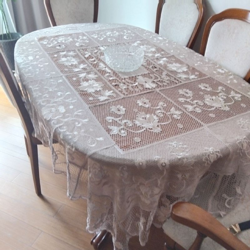 Скатерть 240×160, Ваза хрустальная