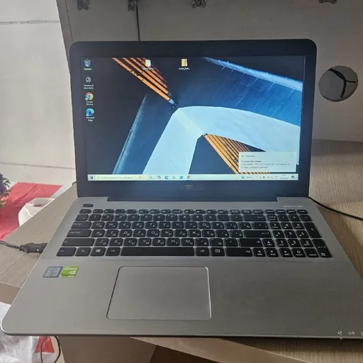 Ноутбук i5 6200u, 12GB RAM, Nvidia 940m