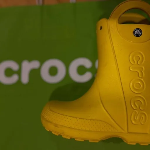 Кроссовки и обувь Adidas, Crocs, Birkenstock, Converse, Zara
