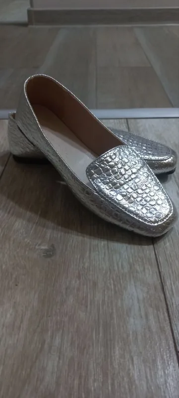 Женские туфли
