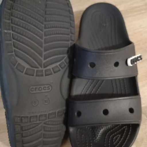 Чоловічі сандалі Crocs