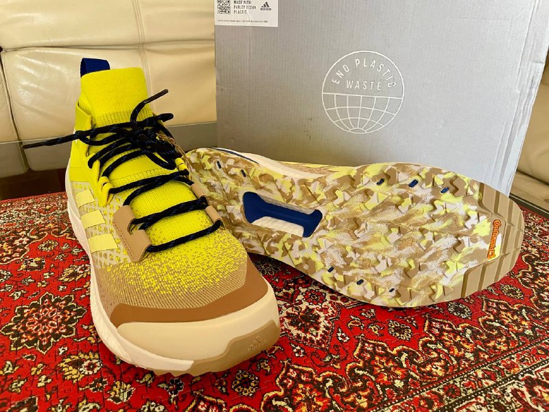 Adidas кроссовки новые 2