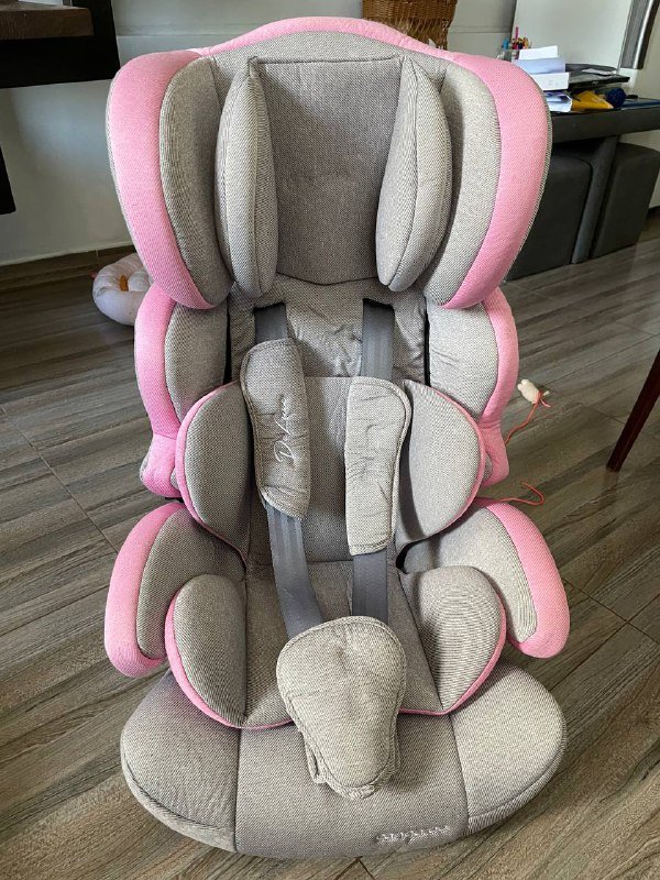 Автокресло Cangaroo DeLuxe для детей 1-12 лет