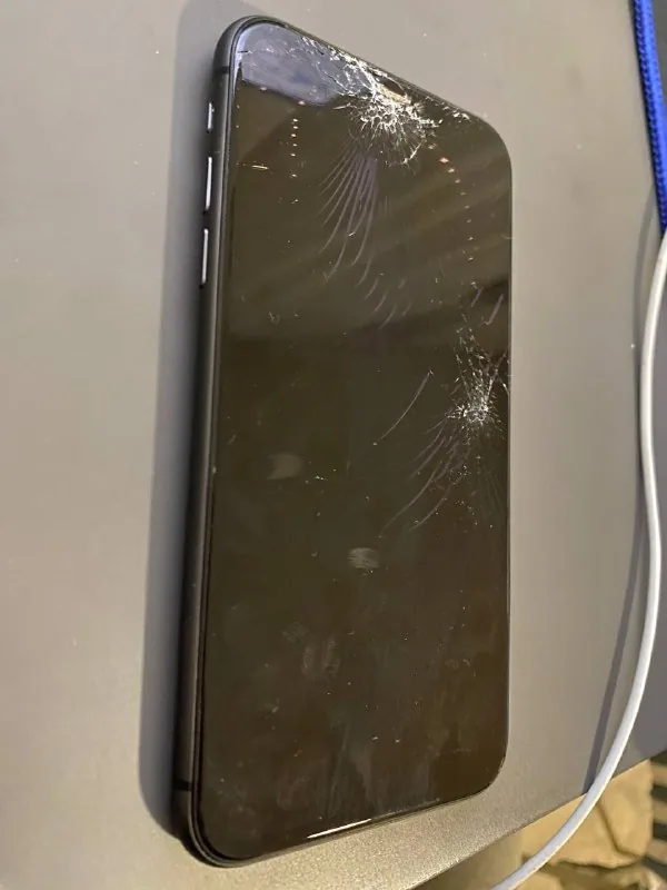 iPhone 11 64GB 1