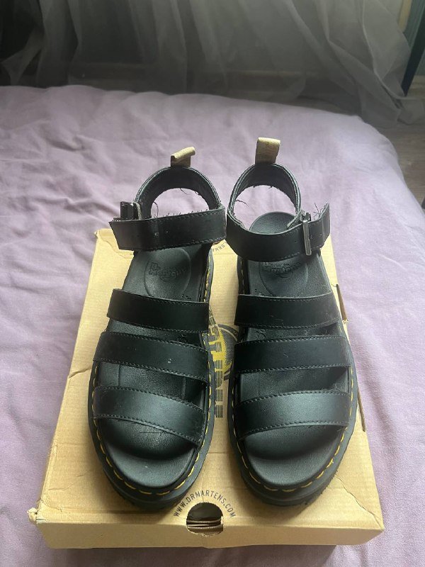 гель для мытья посуды, губки, шампунь, кондиционер, масло жожоба, вешалки, босоножки Dr Martins 41р 7