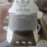 Кроссовки Adidas 2