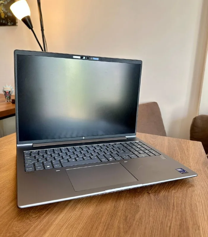 Ноутбук HP ZBook X G1i 16 дюймов 1