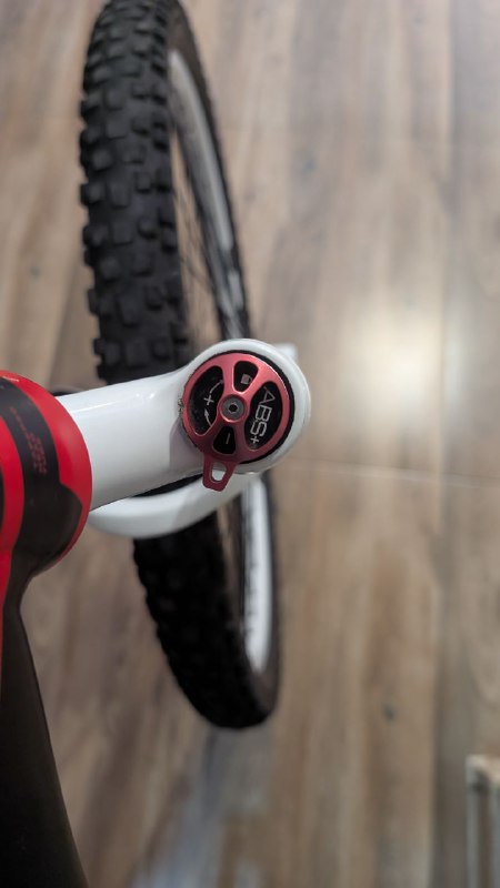 Кастомный велосипед с регулируемой вилкой и амортизатором 4