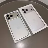 iPhone 17 pro max Silver 256gb 2