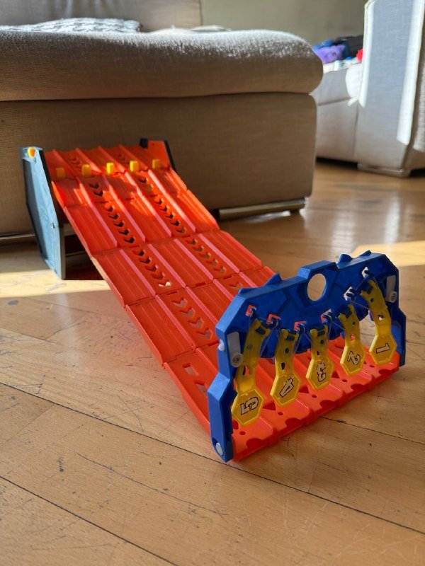 Трассы Hot Wheels, машины, монстр-траки 7