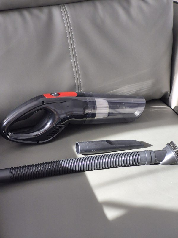 Беспроводной автомобильный пылесос