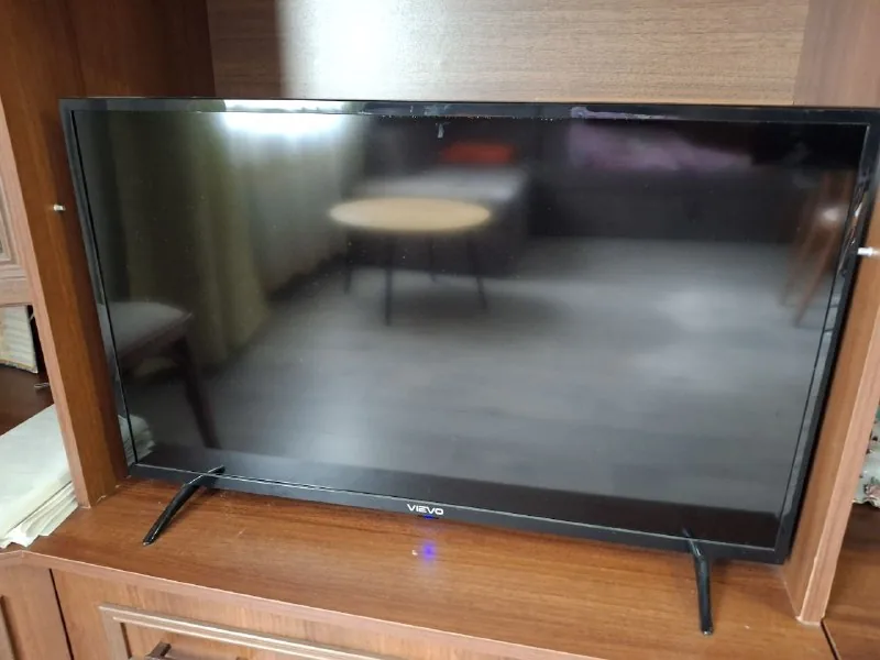 Два смарт-телевизора Vievo 43 и 32 дюйма 1
