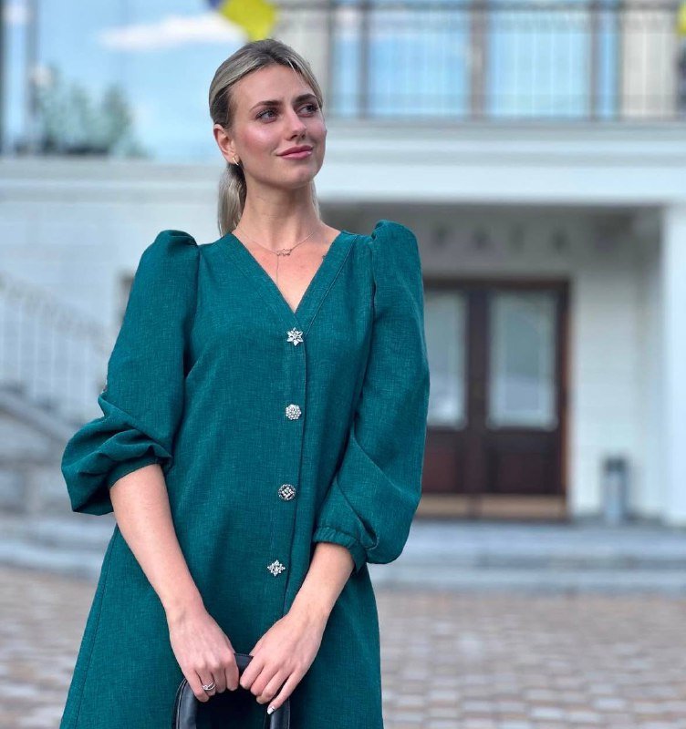 Платье RESERVED, лонгслив H&M, шорты zolla, зеленый топ, темно-синий топ Victoria’s Secret, топ pull&bear 3