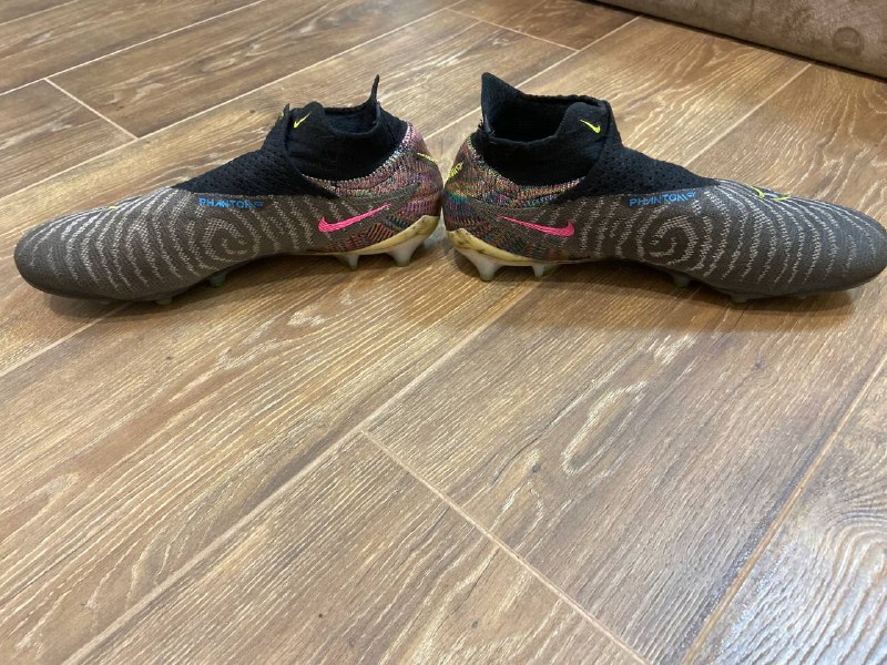 Футбольные бутсы Nike Phantom GX GT2 Elite DF 6