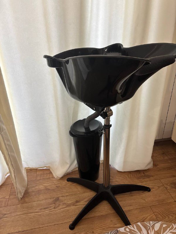 Мойка для парикмахера с подкладкой и шлангом 2