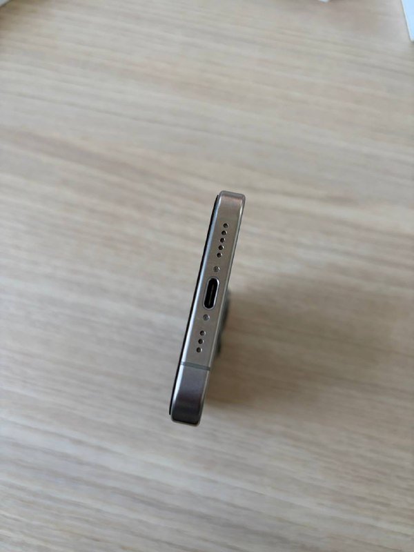 iPhone 15 pro 256gb Natural Titanium 7