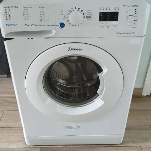 Стиральная машина Indesit 6 кг