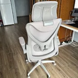 Офисное кресло 2