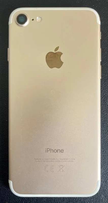 iPhone 7 32GB Gold 1