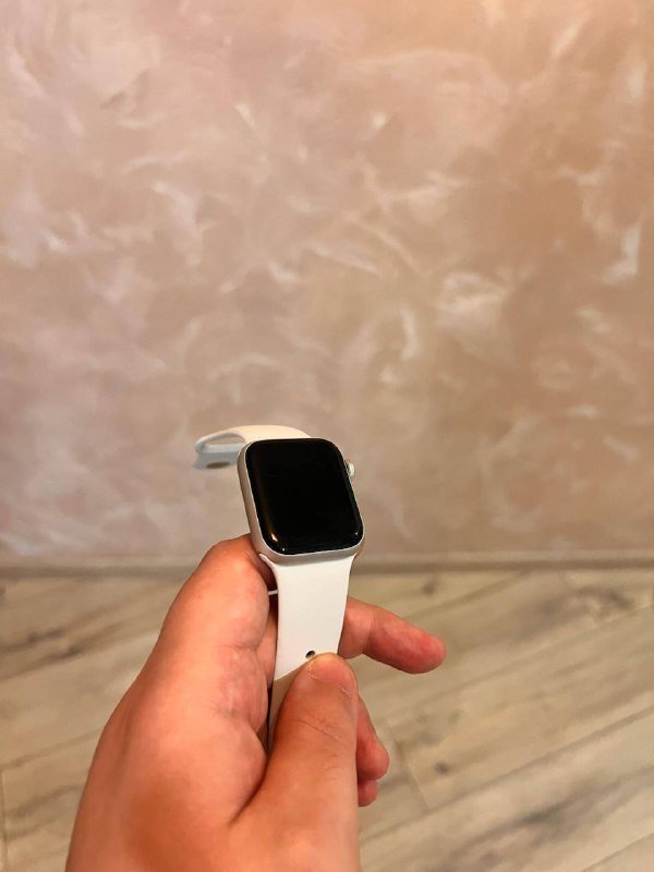 Apple Watch SE2, Apple Watch 7, Sony WH-1000XM4 наушники