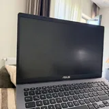 ASUS ноутбук 15.6" Ryzen 5 8GB 512GB SSD 4