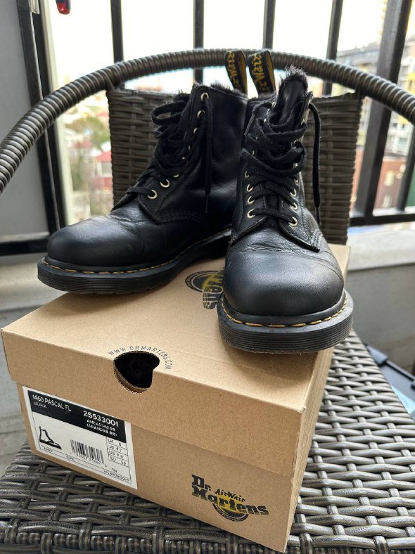 Ботинки Dr. Martens 1460 Pascal FL 1